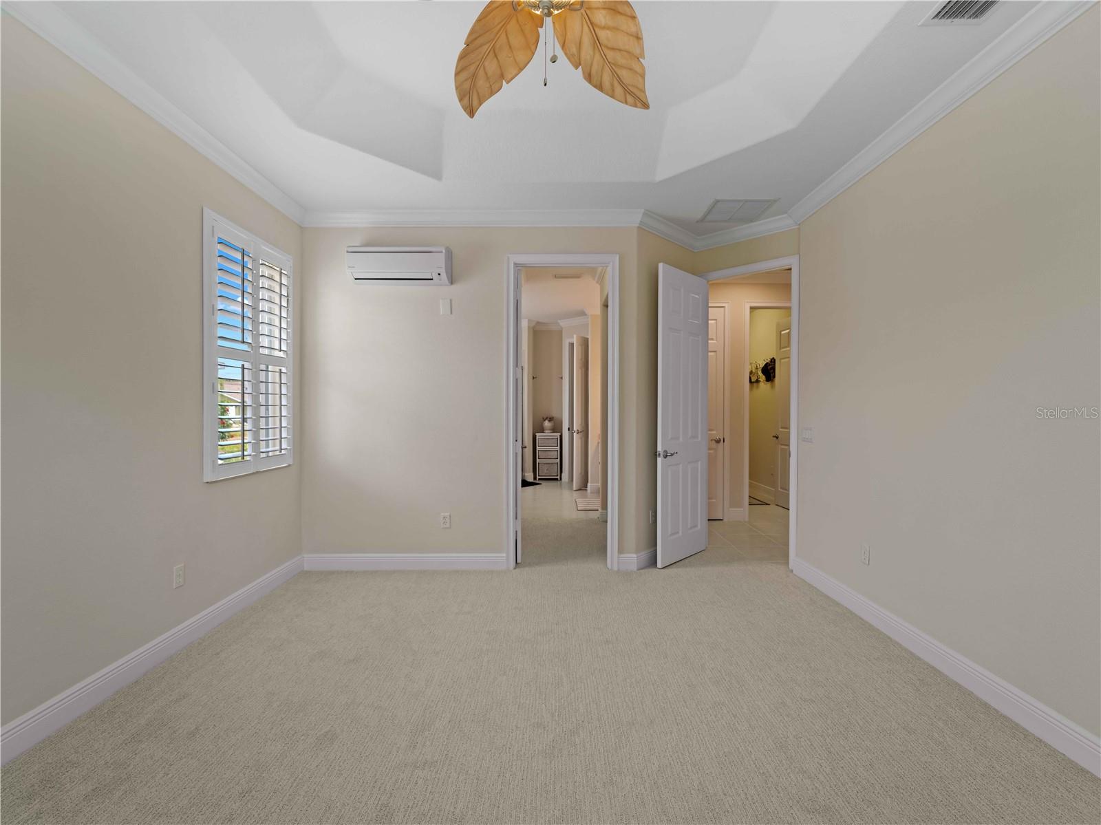 Listing photo id 24 for 4801 Brickell Drive