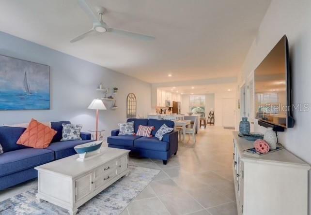 Image 3 of 44 For 12390 Wellen Golf Street 101
