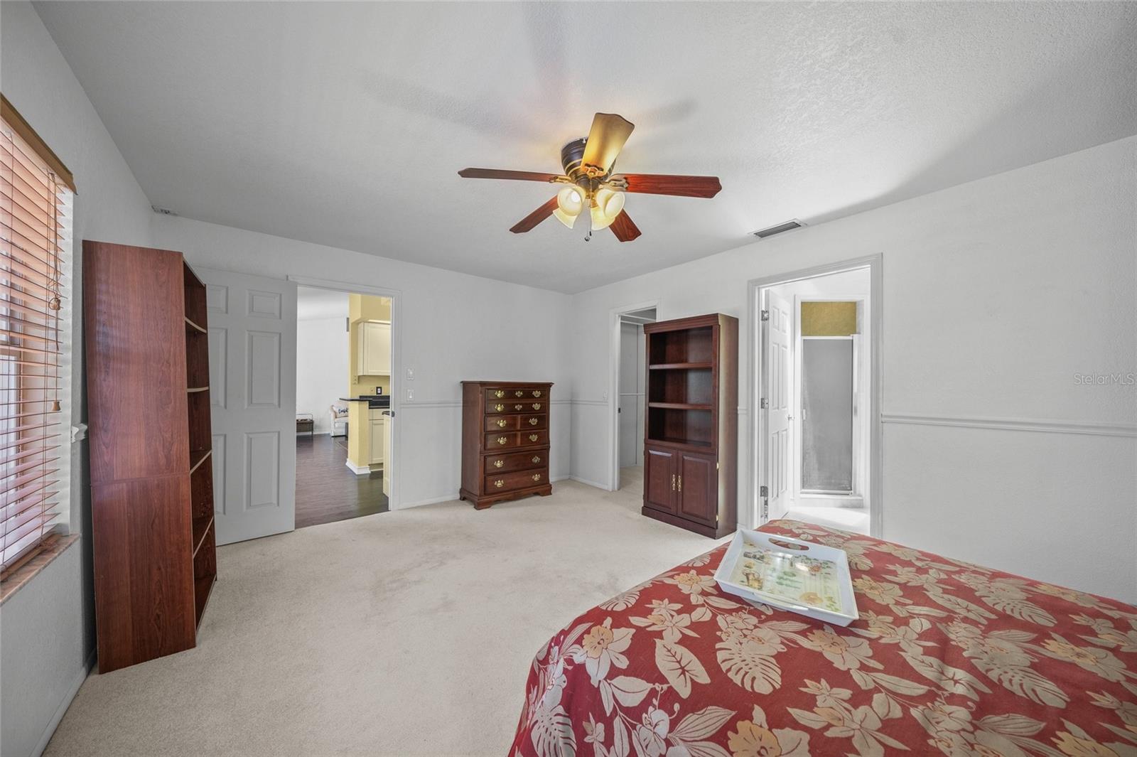 Listing photo id 20 for 4619 Flint Drive