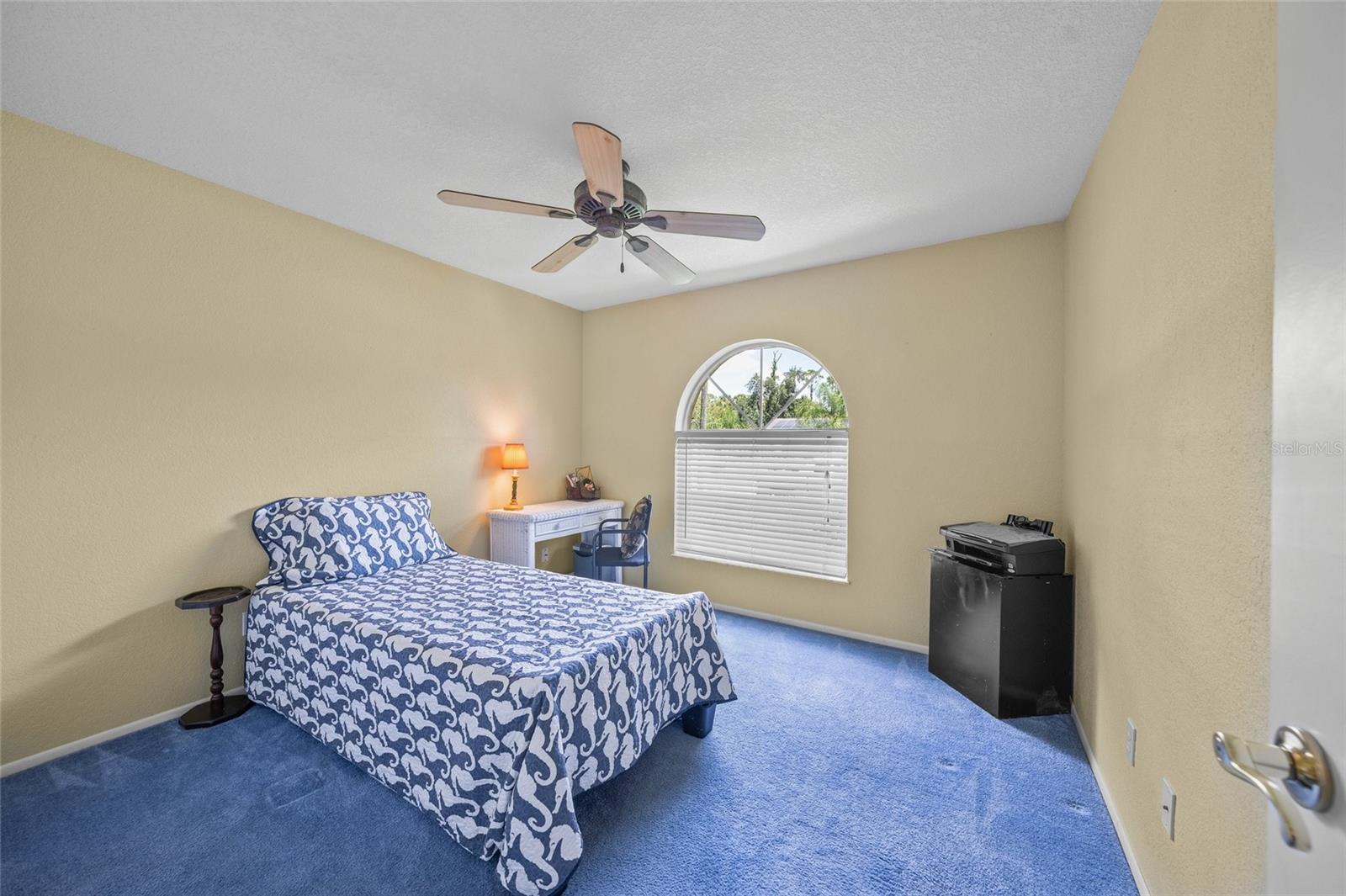 Listing photo id 24 for 4619 Flint Drive