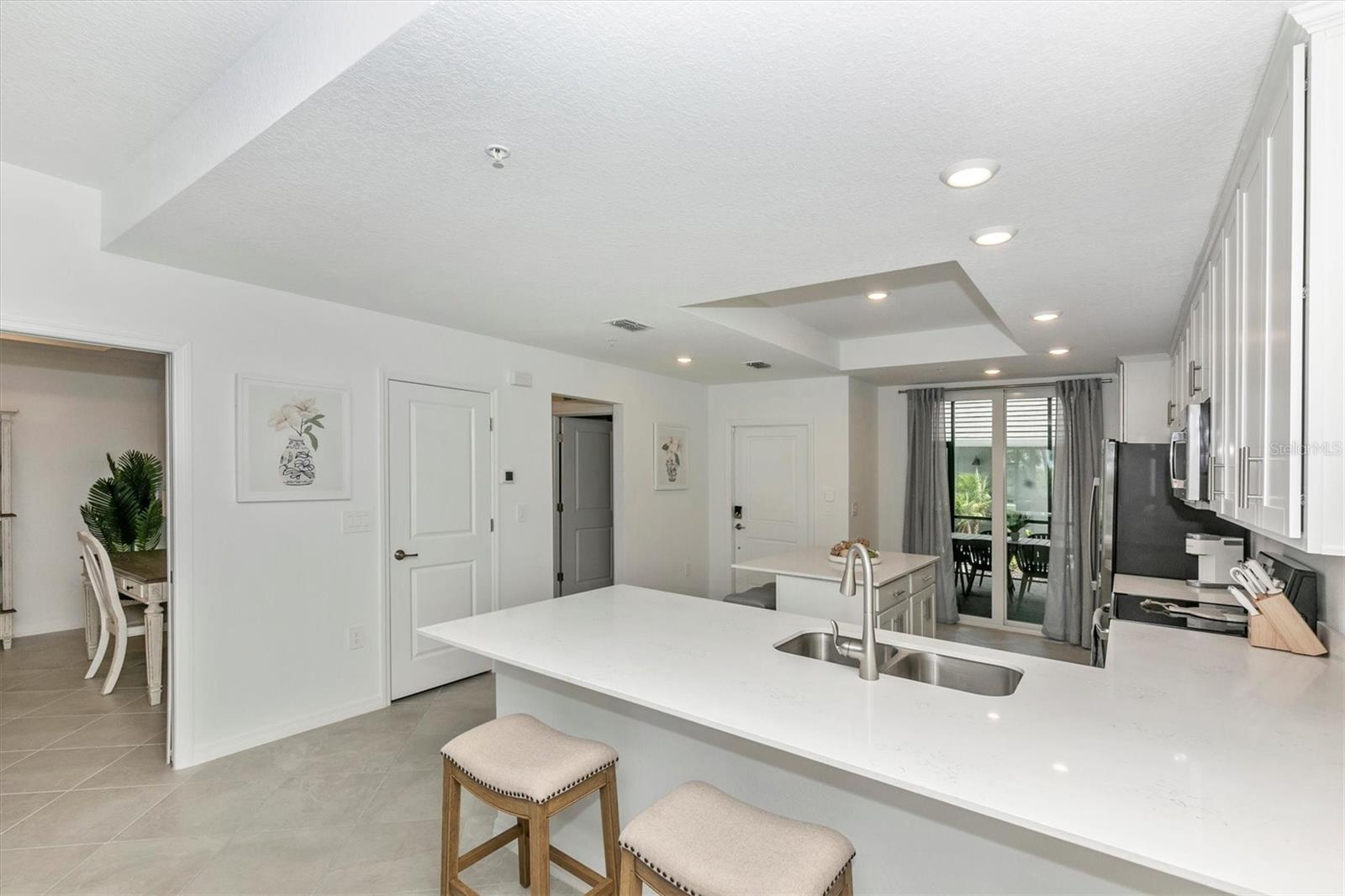 Image 14 of 99 For 12520 Galapagos Street 107