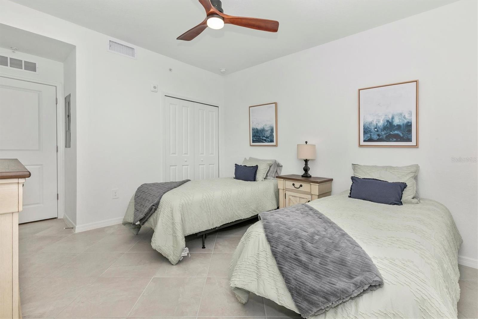 Image 32 of 99 For 12520 Galapagos Street 107
