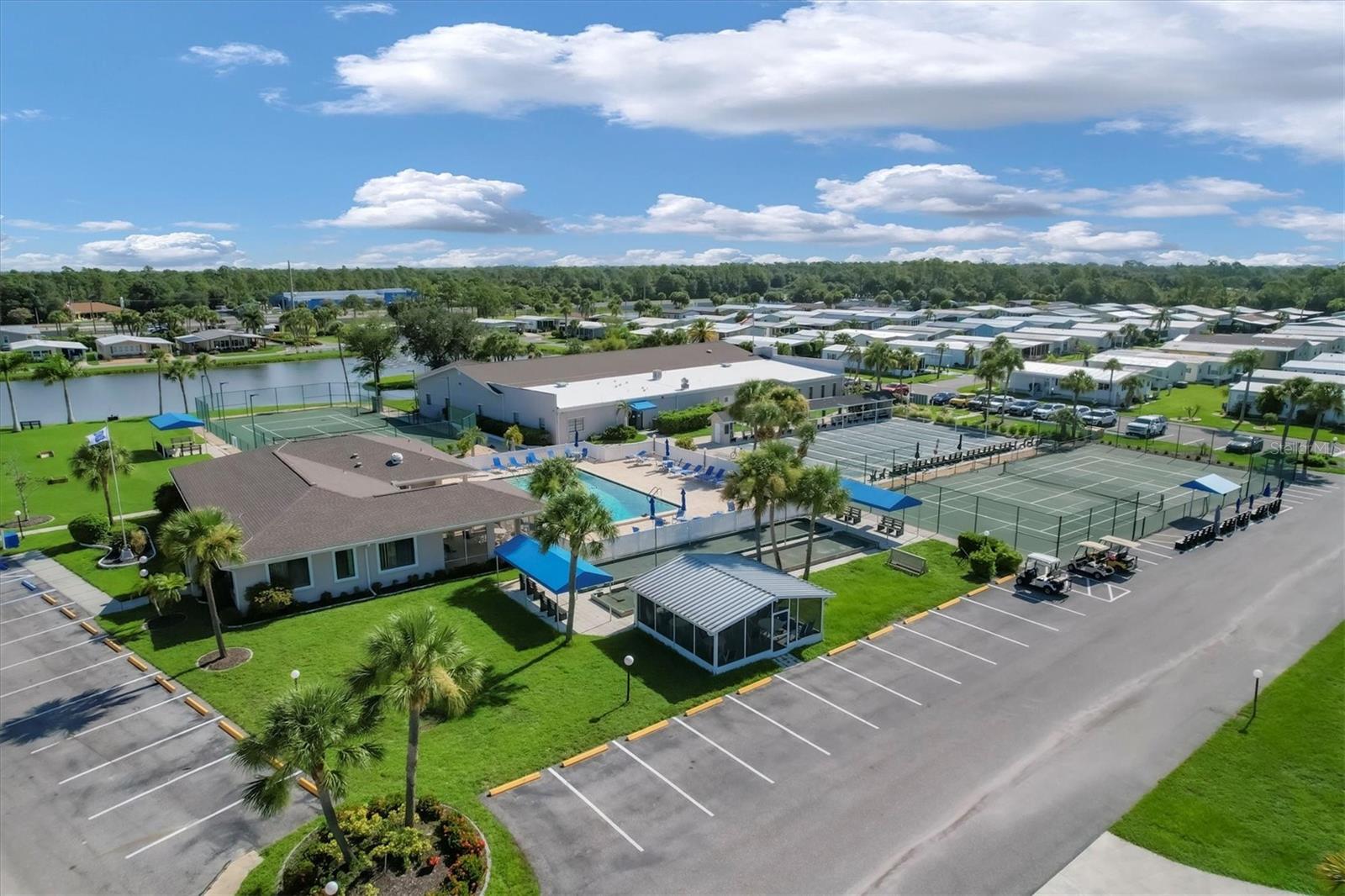 Image 41 of 49 For 107 Tahitian Way