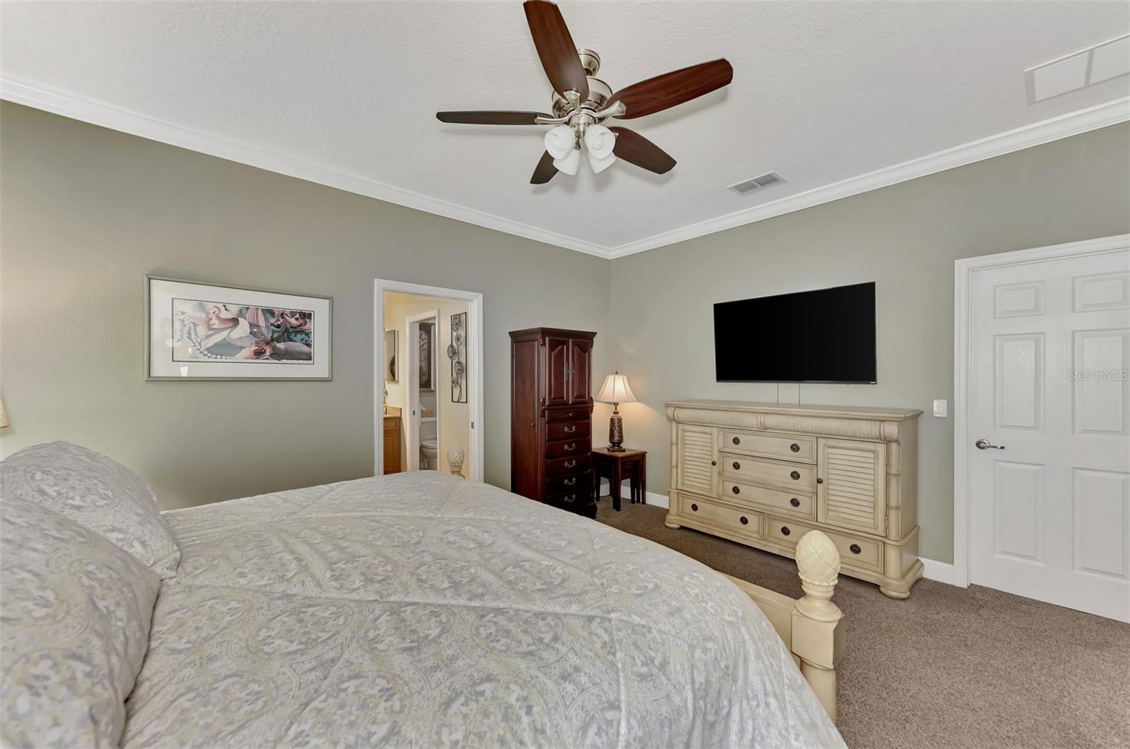 Image 31 of 48 For 20193 Pezzana Drive