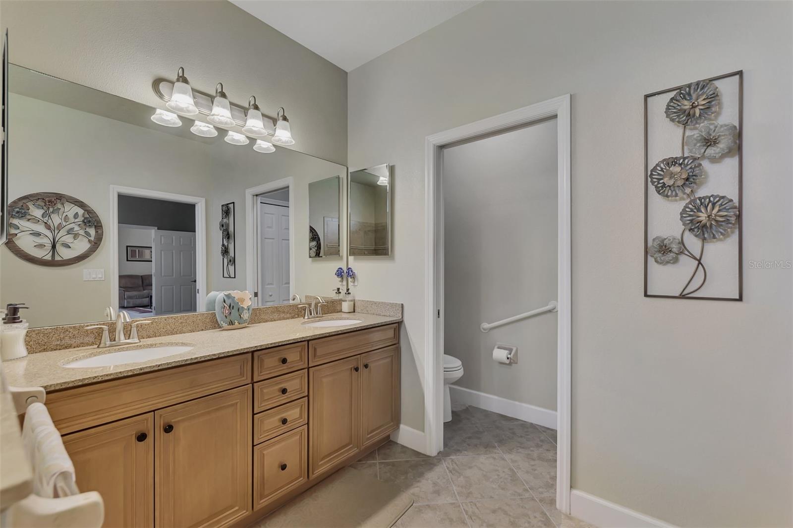 Image 36 of 48 For 20193 Pezzana Drive