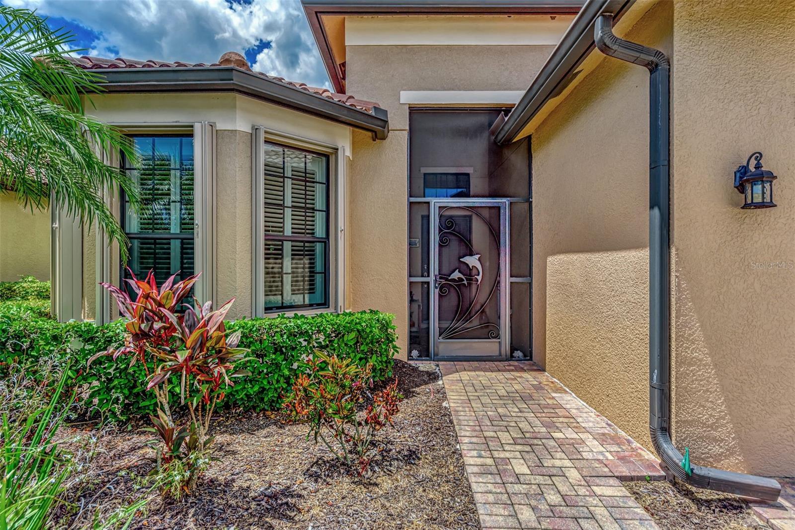 Image 4 of 48 For 20193 Pezzana Drive