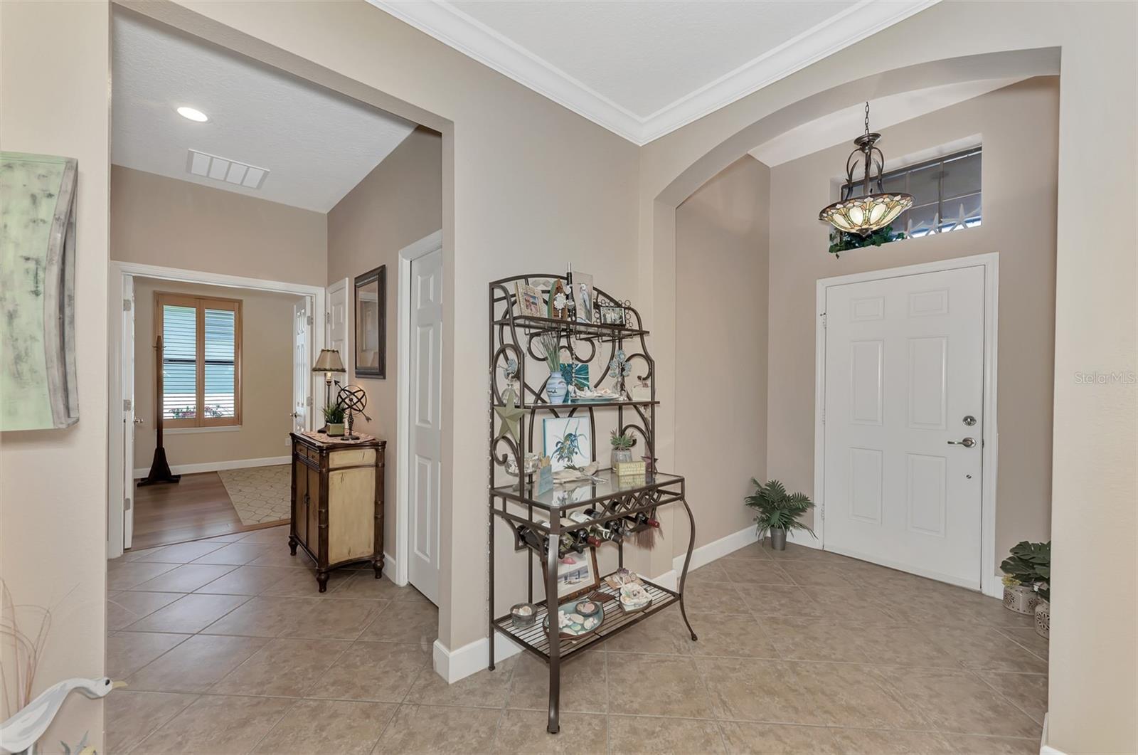 Image 6 of 48 For 20193 Pezzana Drive