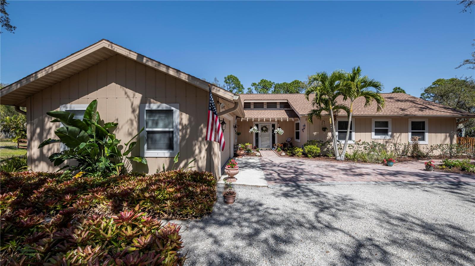 Details for 2521 Northway Drive, VENICE, FL 34292