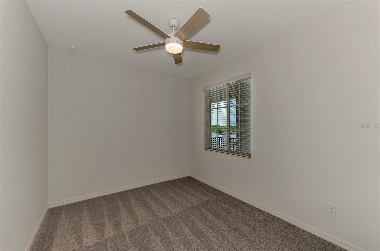 Image 33 of 93 For 12280 Wellen Golf Street 406