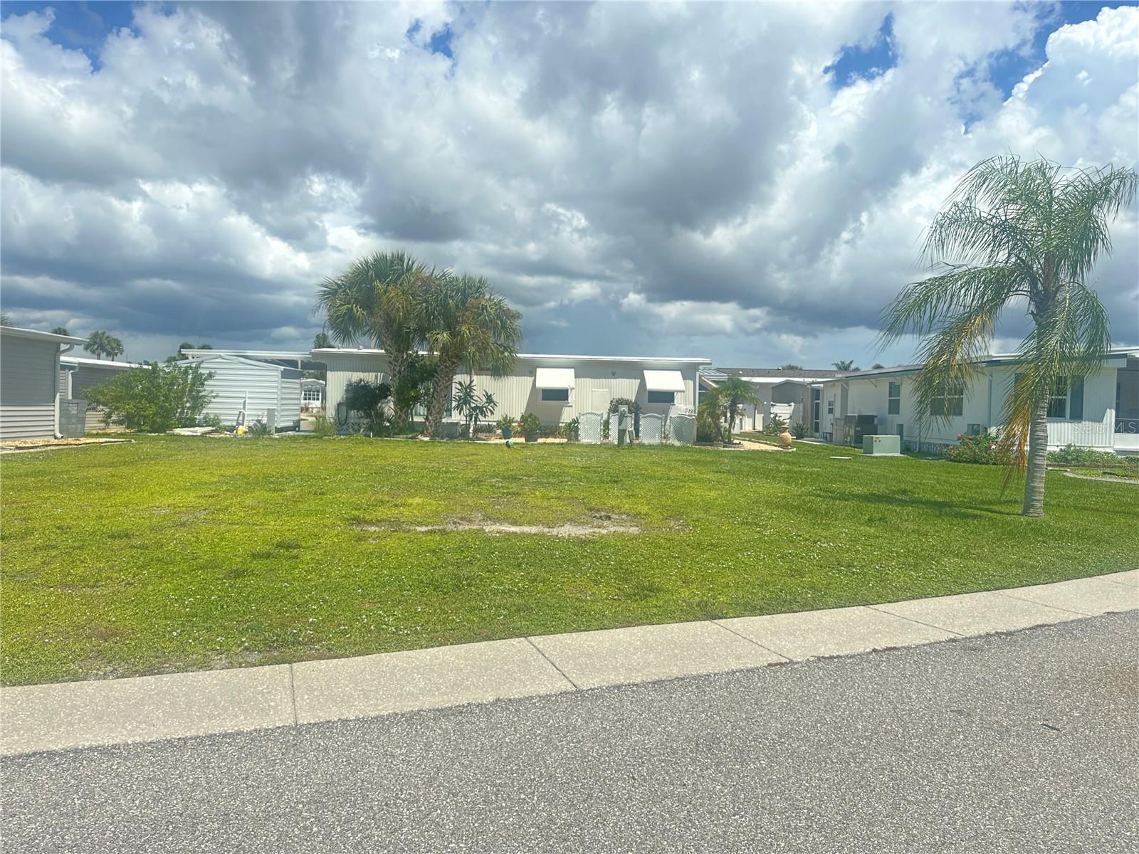 Details for 5881 Sunflower Road, VENICE, FL 34293