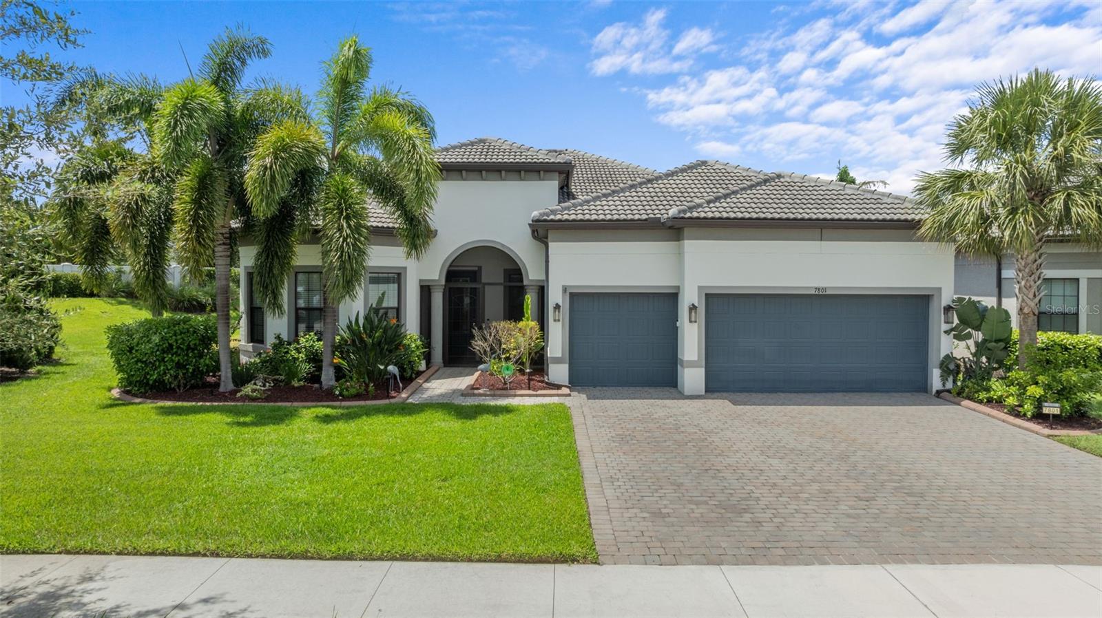 Details for 7801 Grande Shores Drive, SARASOTA, FL 34240