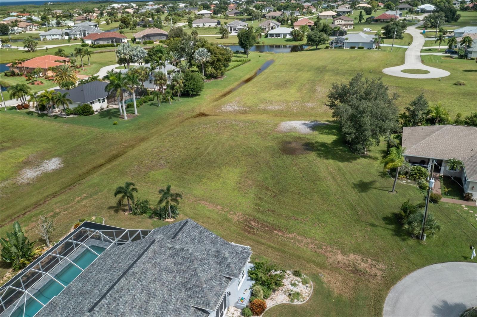 Image 4 of 19 For 17383 Malarky Lane