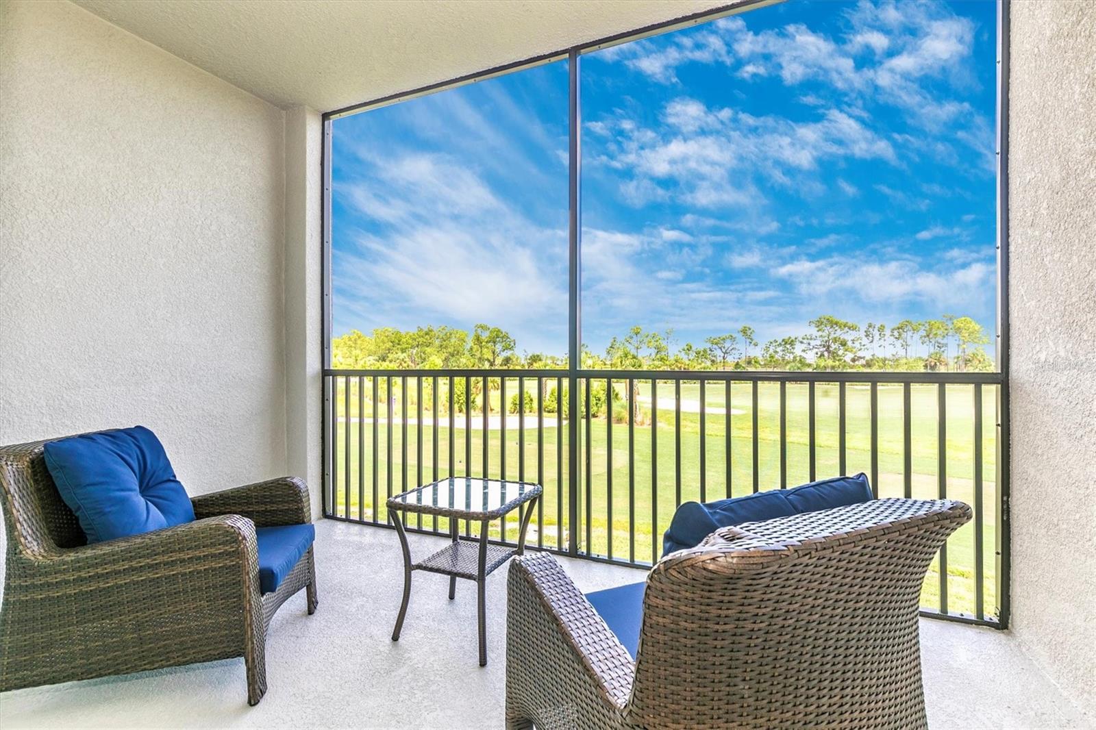 Image 24 of 100 For 12320 Wellen Golf Street 204