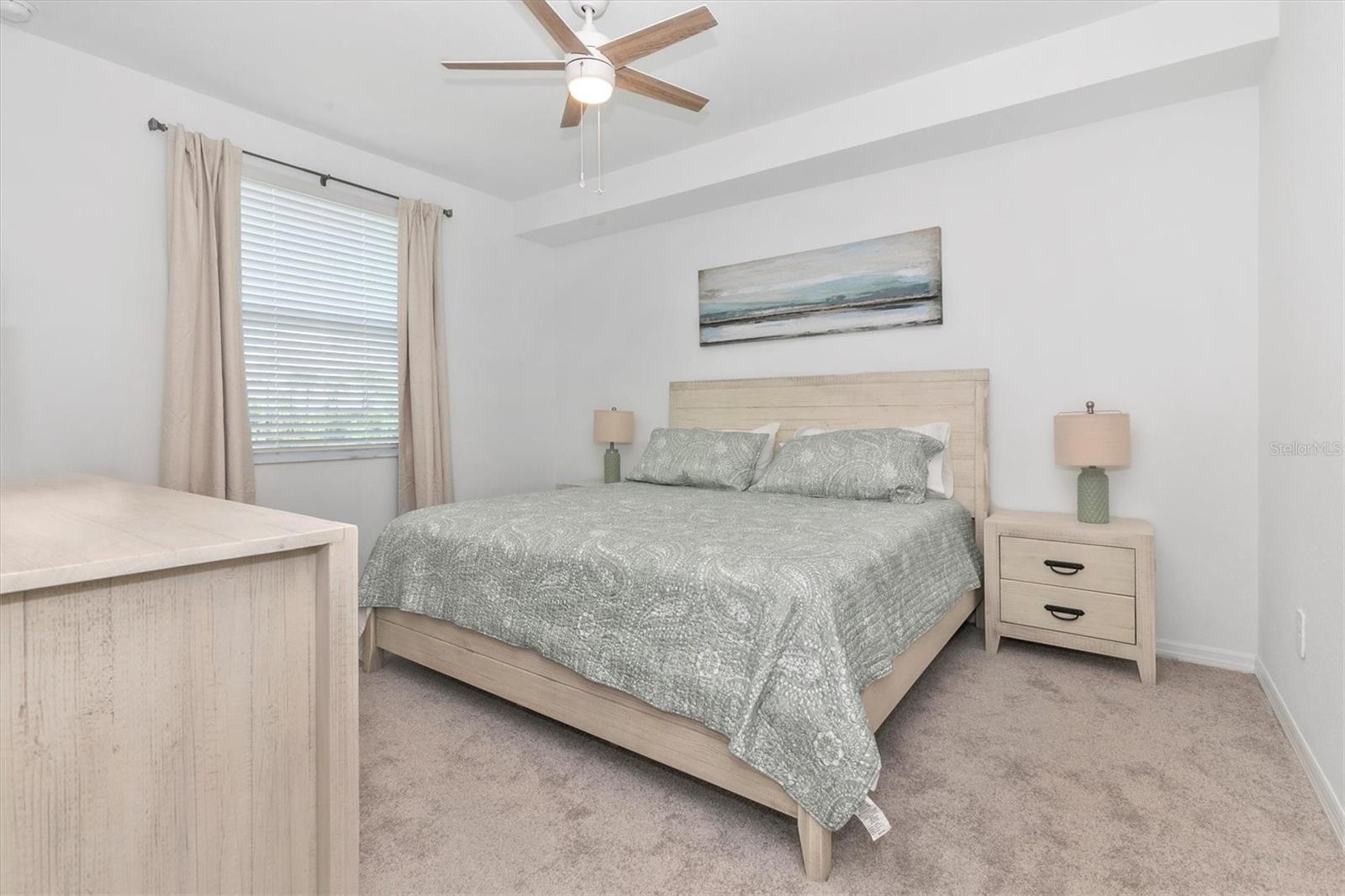Image 33 of 100 For 12320 Wellen Golf Street 204
