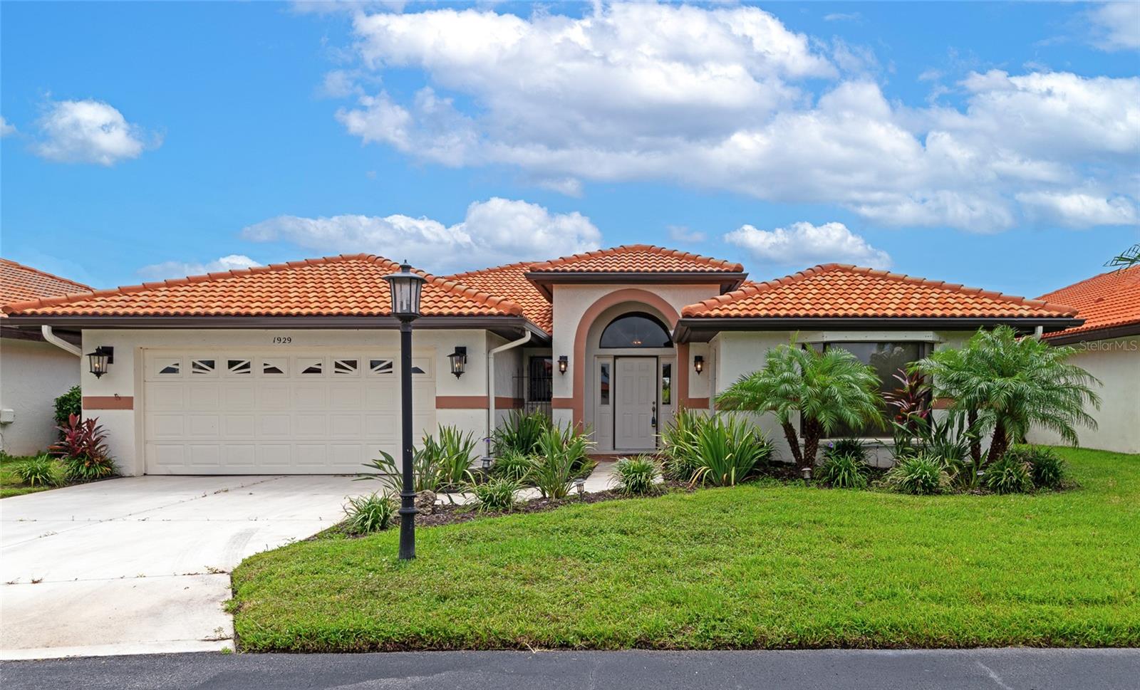 Details for 1929 Tradewinds Circle, VENICE, FL 34293