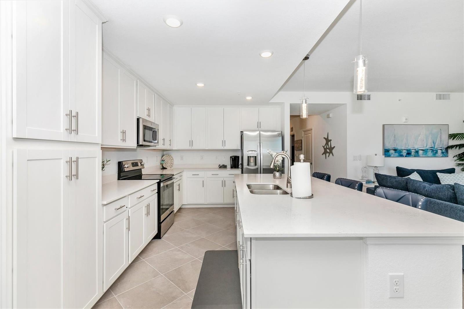 Image 10 of 98 For 12280 Wellen Golf Street 203