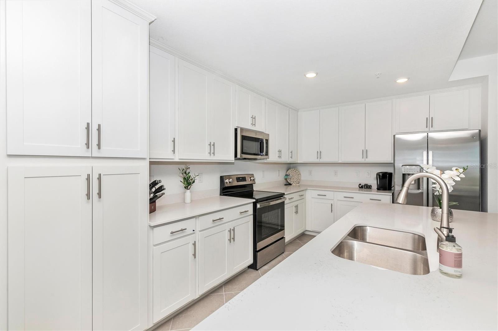 Image 11 of 98 For 12280 Wellen Golf Street 203