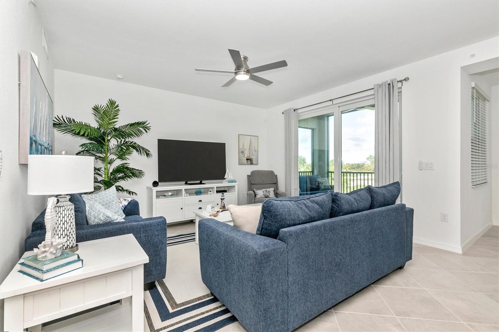 Image 20 of 98 For 12280 Wellen Golf Street 203