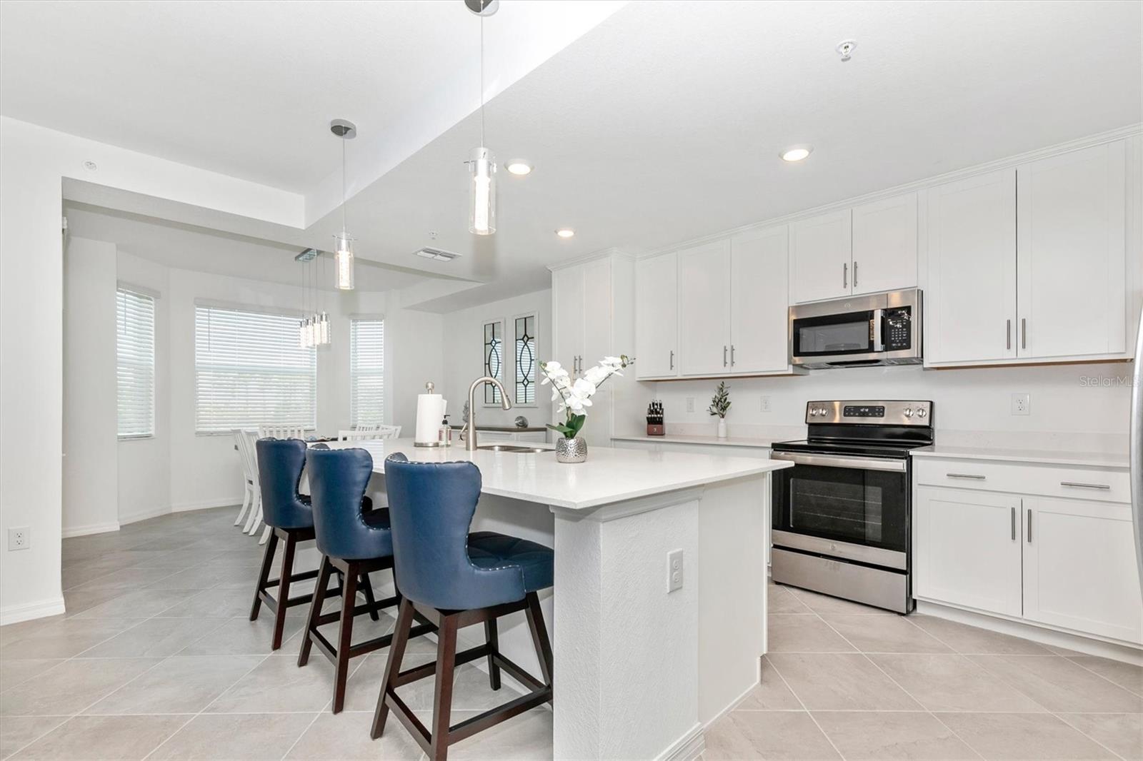 Image 5 of 98 For 12280 Wellen Golf Street 203
