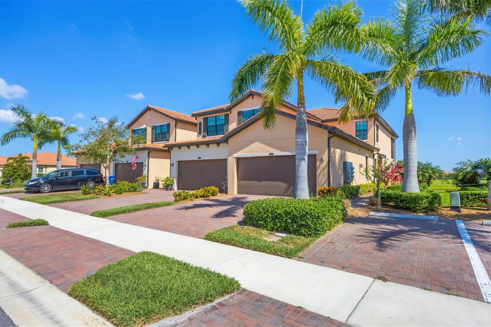 Image 4 of 85 For 10780 Tarflower Drive 102