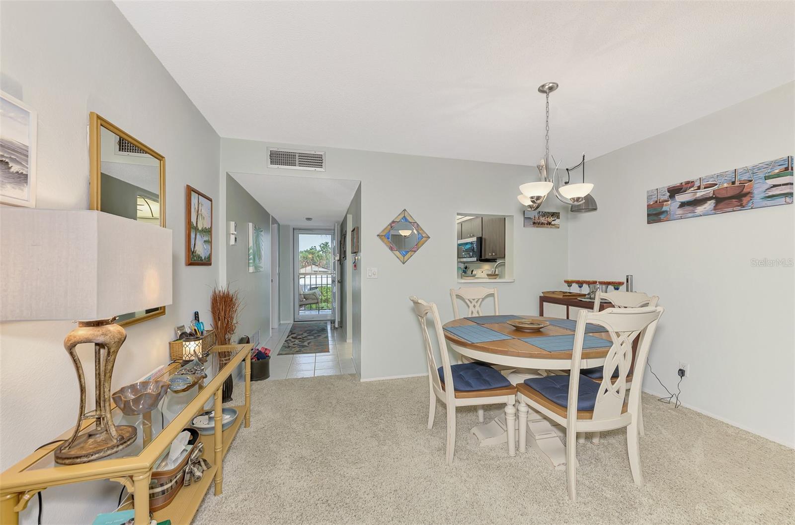 Image 16 of 46 For 725 Capri Isles Boulevard 217