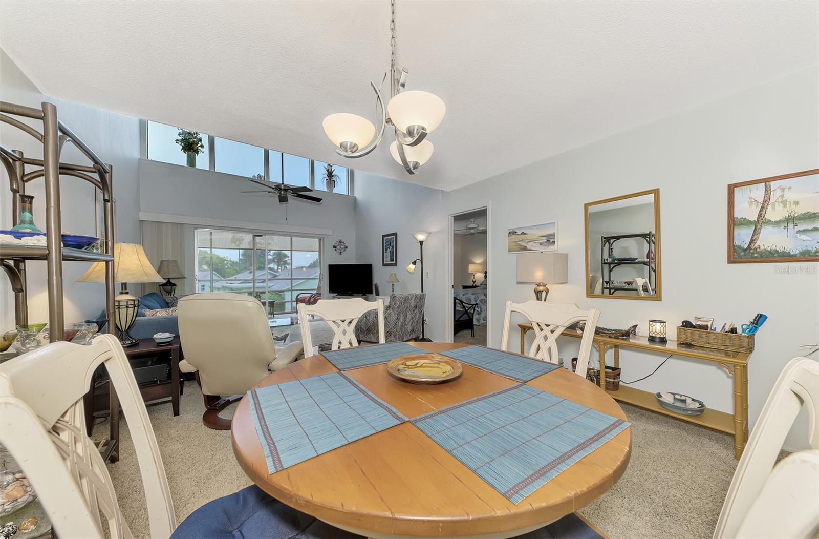 Image 18 of 46 For 725 Capri Isles Boulevard 217