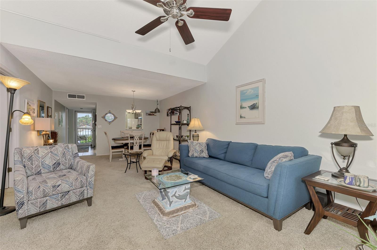 Image 21 of 46 For 725 Capri Isles Boulevard 217