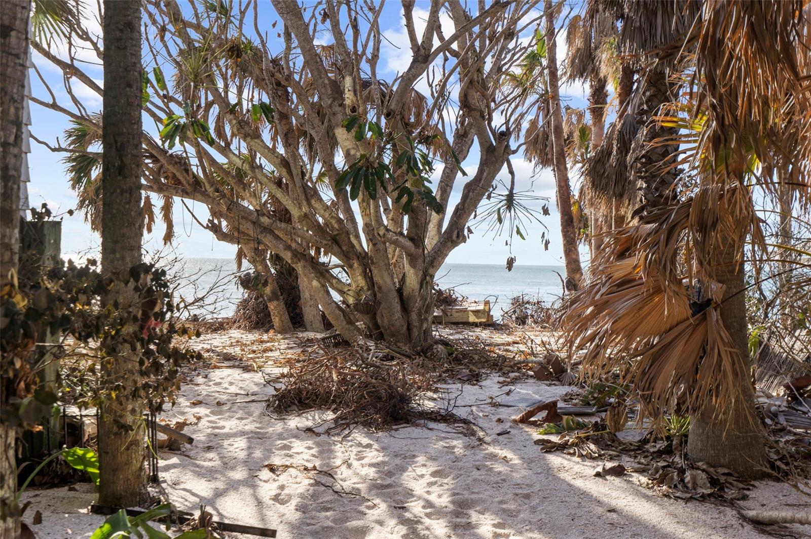 Image 62 of 91 For 4024 Casey Key Road