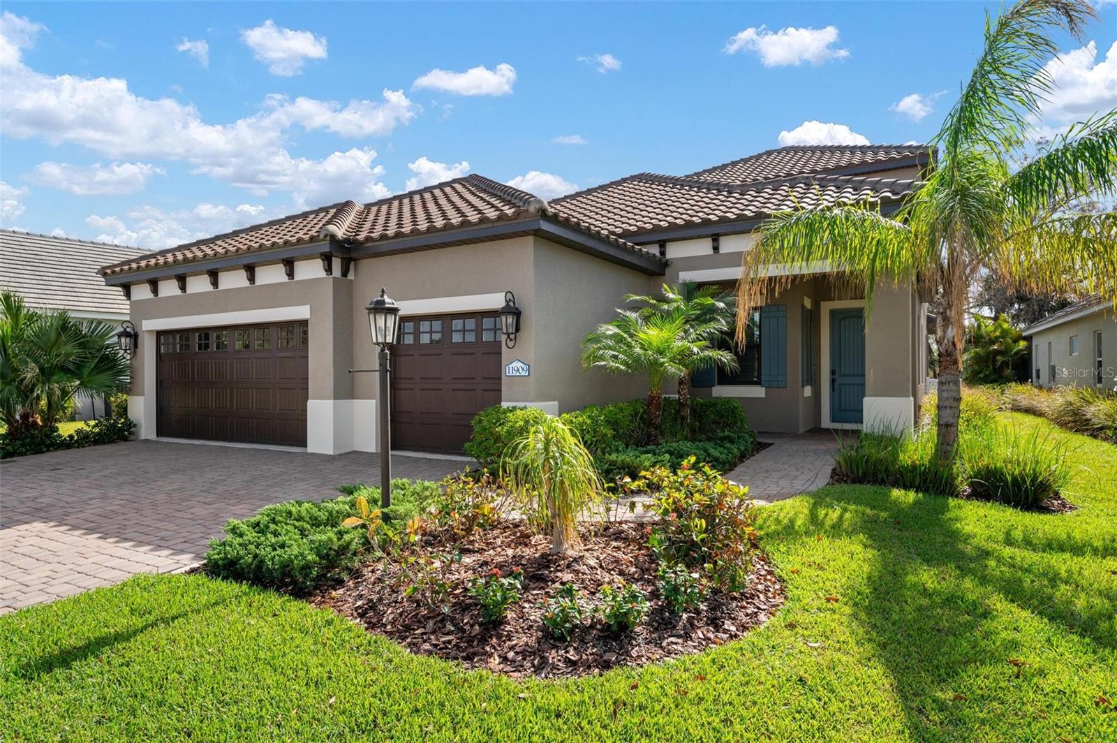 Details for 11909 Hunters Creek Road, VENICE, FL 34293