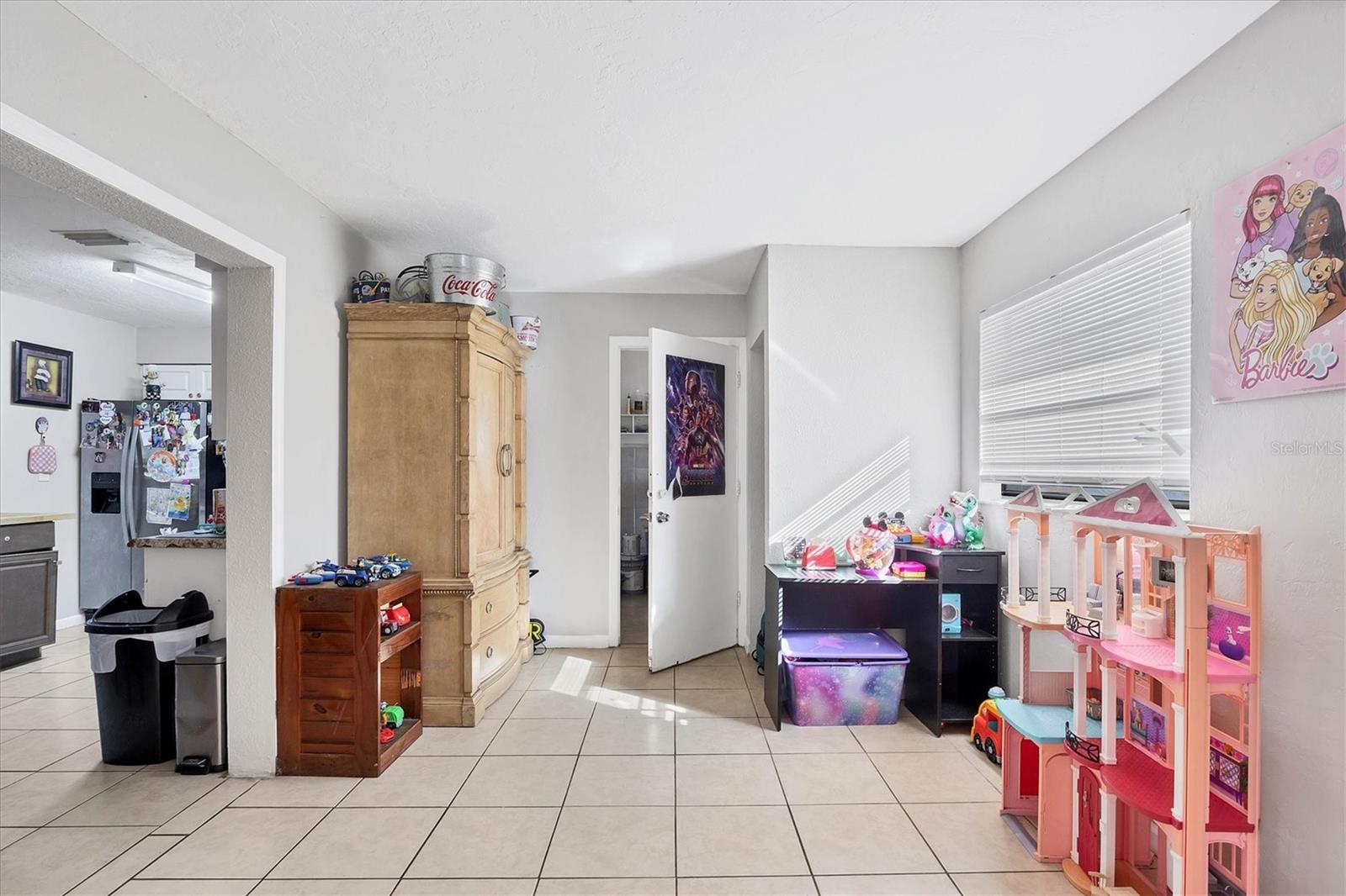 Listing photo id 29 for 121 Granada Boulevard