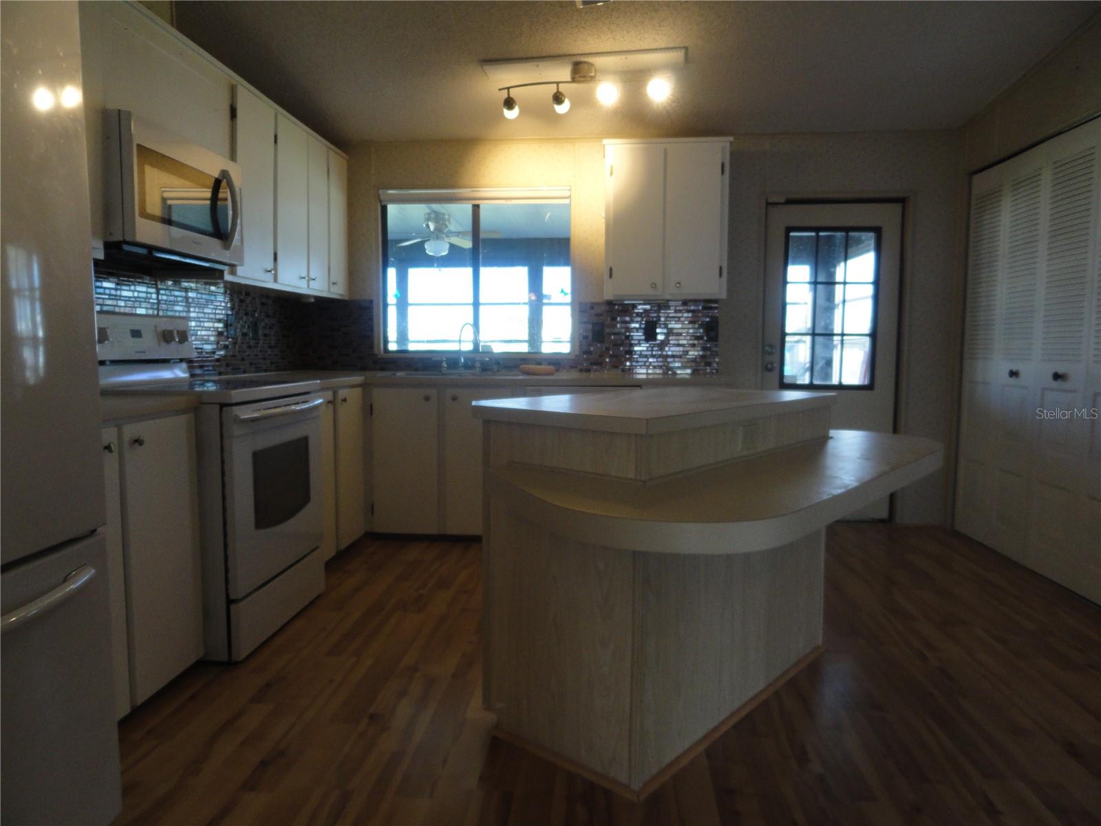 Image 15 of 31 For 6234 Parakeet Road