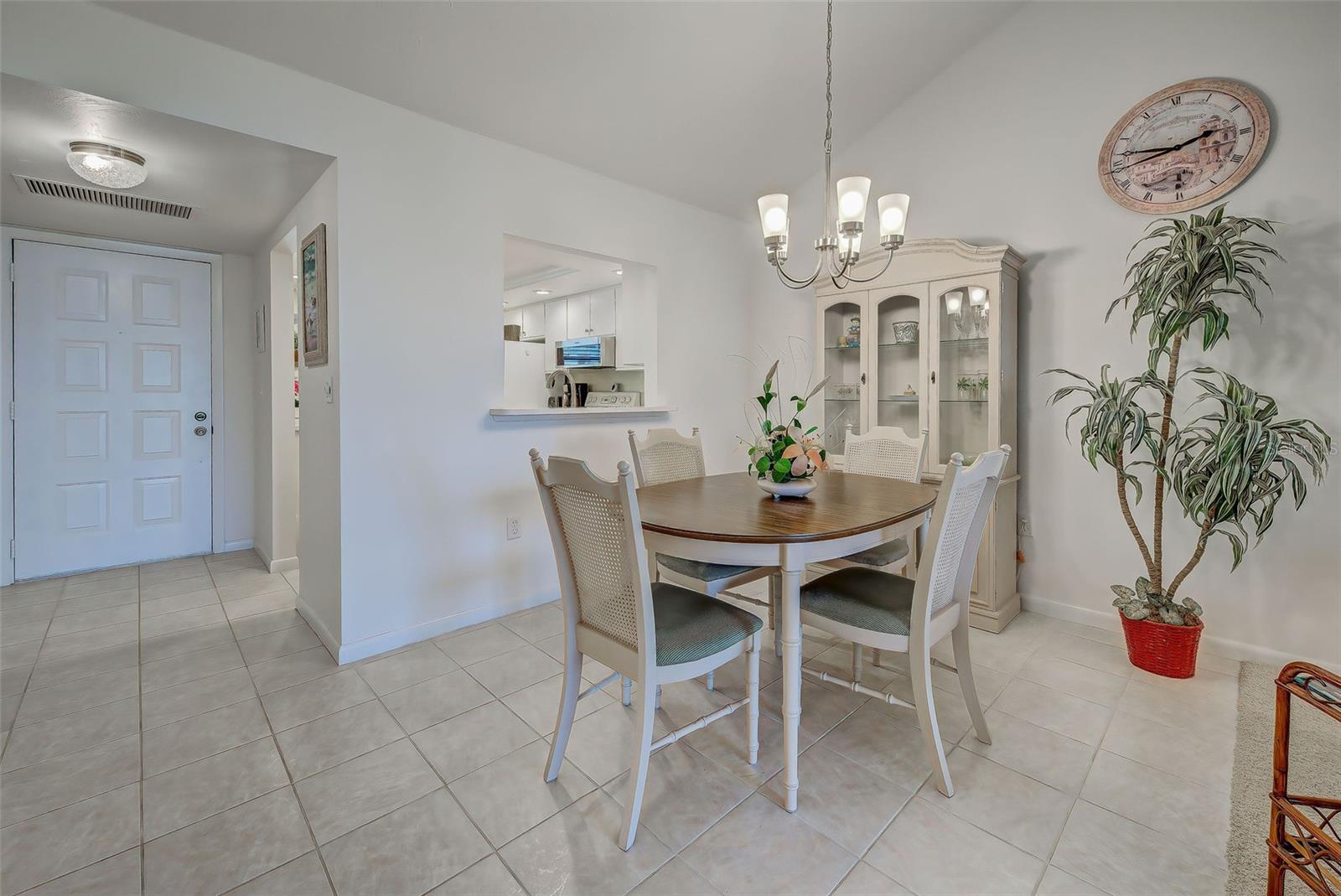 Image 9 of 58 For 1100 Capri Isles Boulevard 324