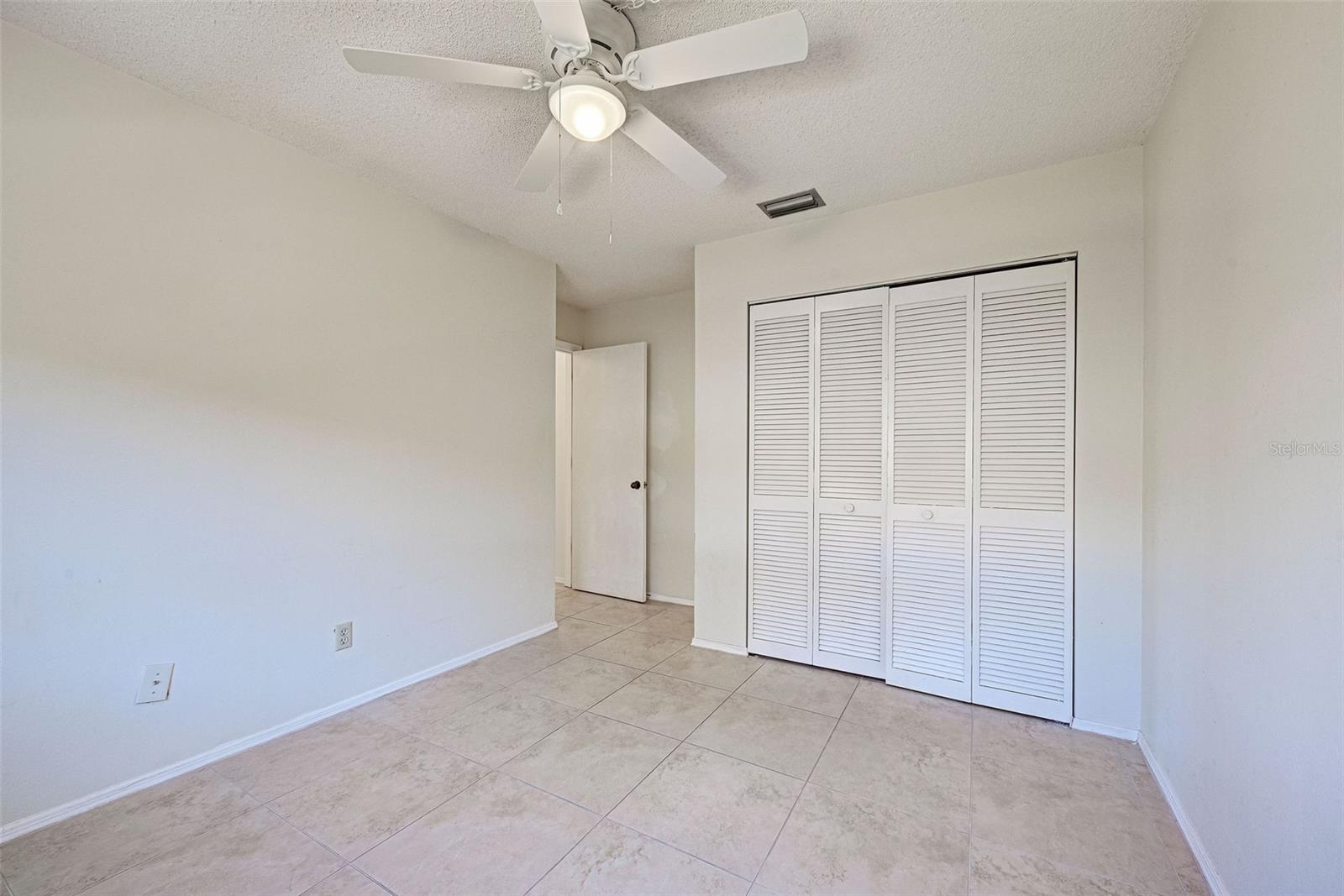 Image 32 of 64 For 3023 Seawind Circle 14b