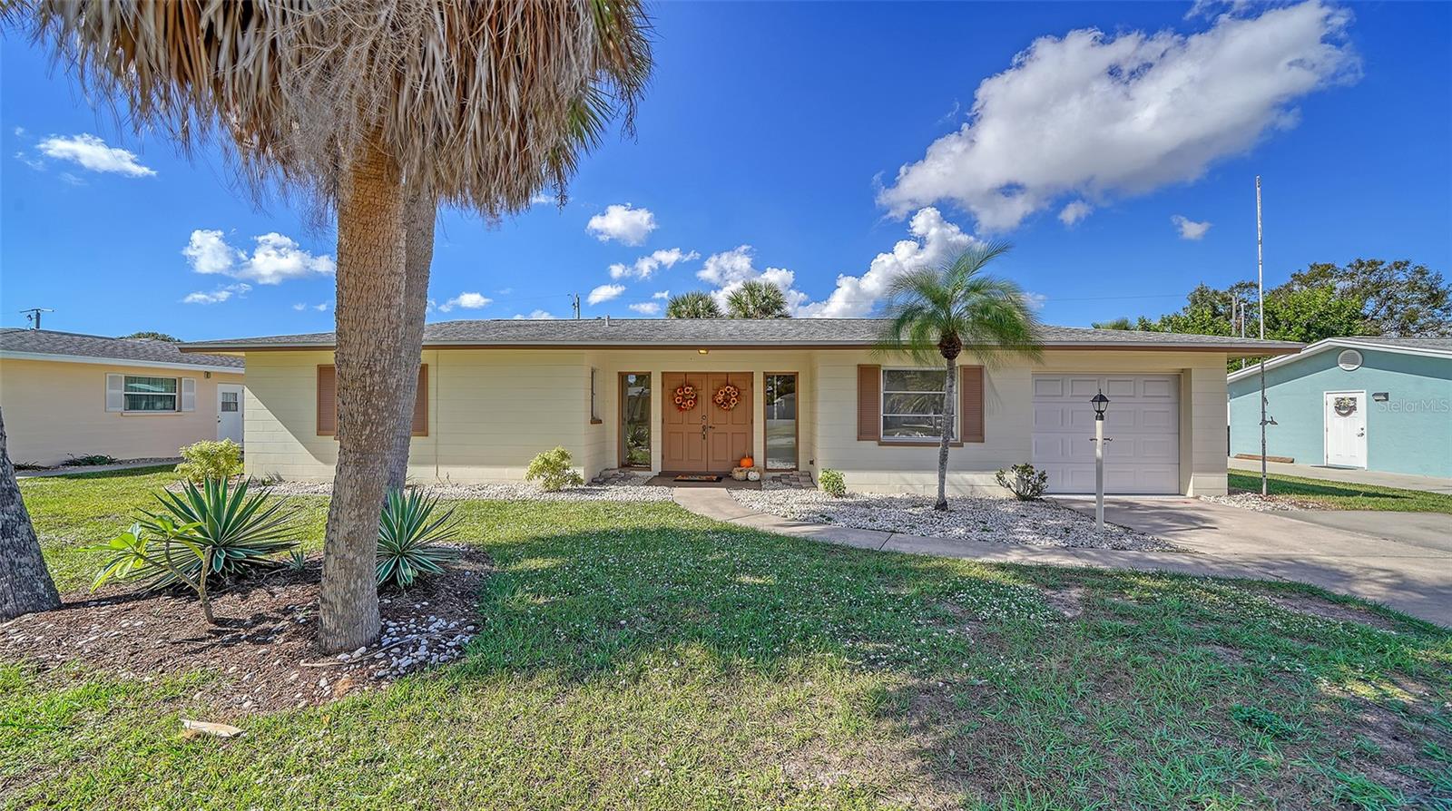 Details for 261 Malvern Drive, VENICE, FL 34293