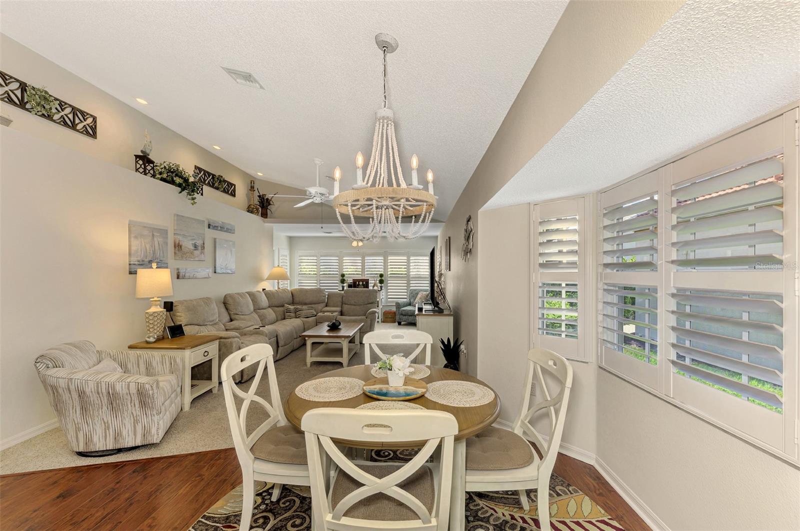 Image 10 of 51 For 1358 Capri Isles Boulevard