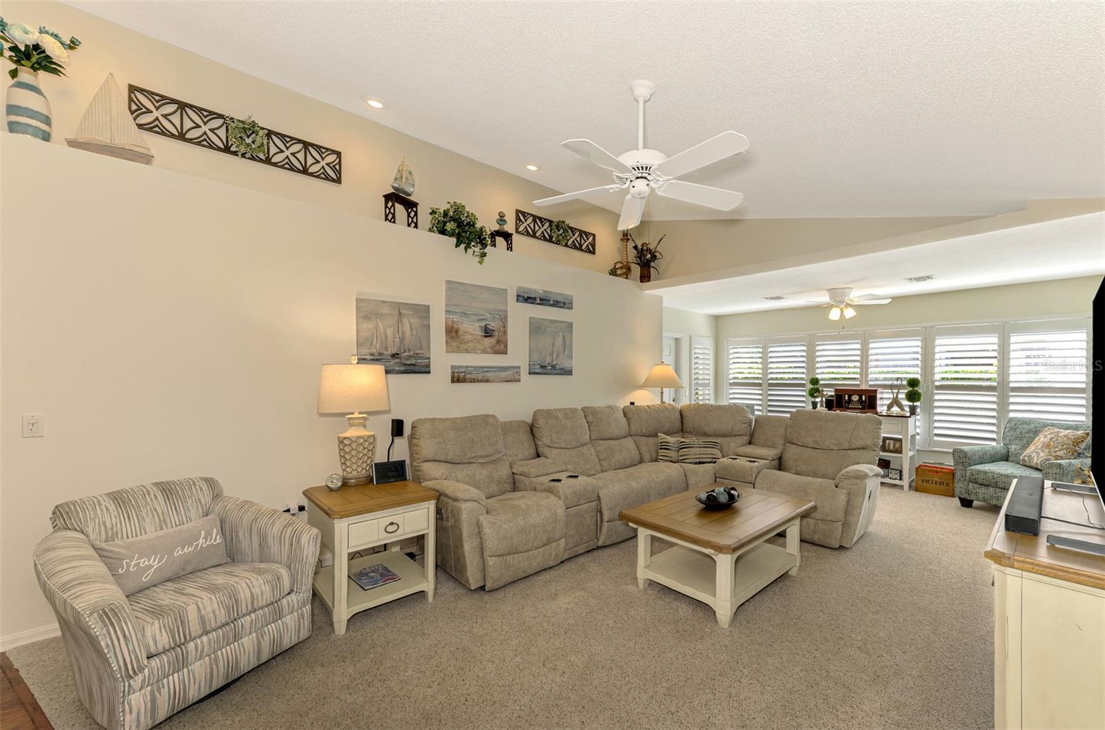 Image 12 of 51 For 1358 Capri Isles Boulevard