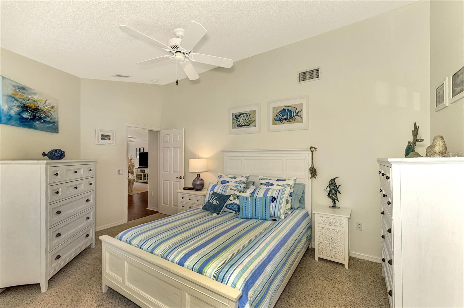 Image 31 of 51 For 1358 Capri Isles Boulevard