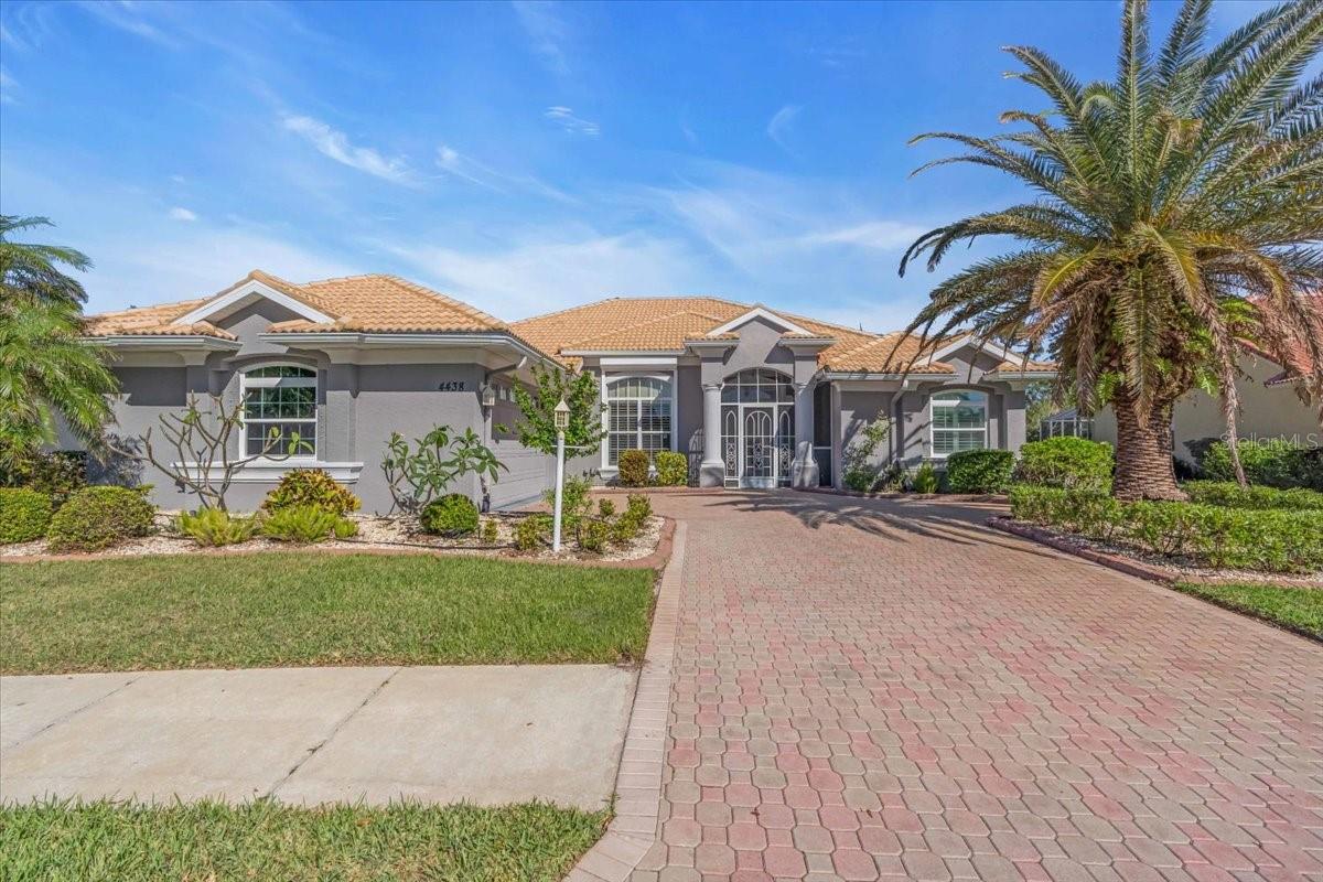 Details for 4438 Via Del Villetti Drive, VENICE, FL 34293