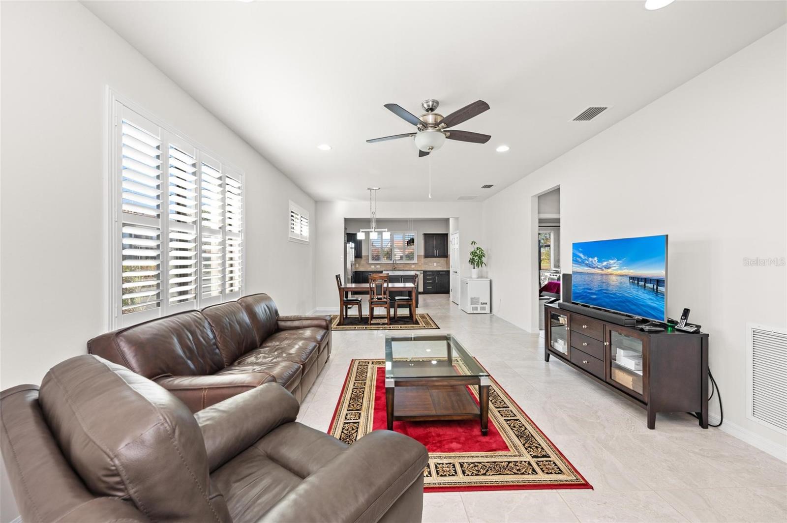 Image 11 of 100 For 13812 Alafaya Street