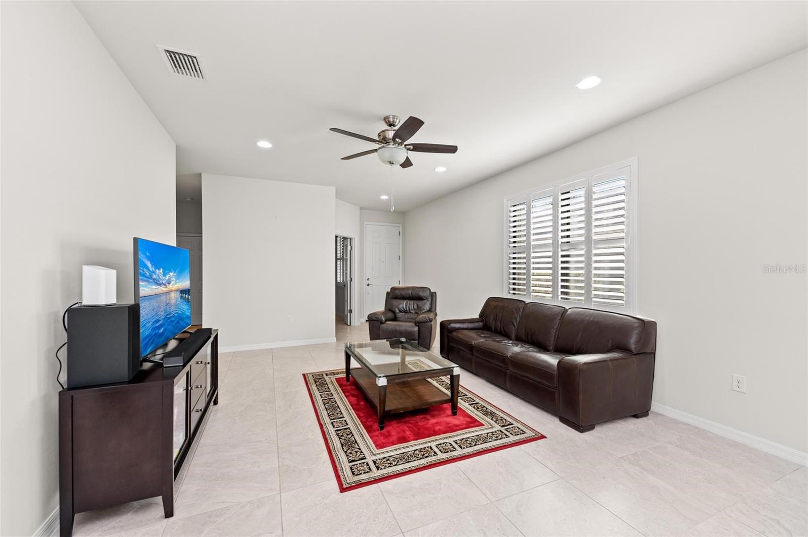 Image 13 of 100 For 13812 Alafaya Street