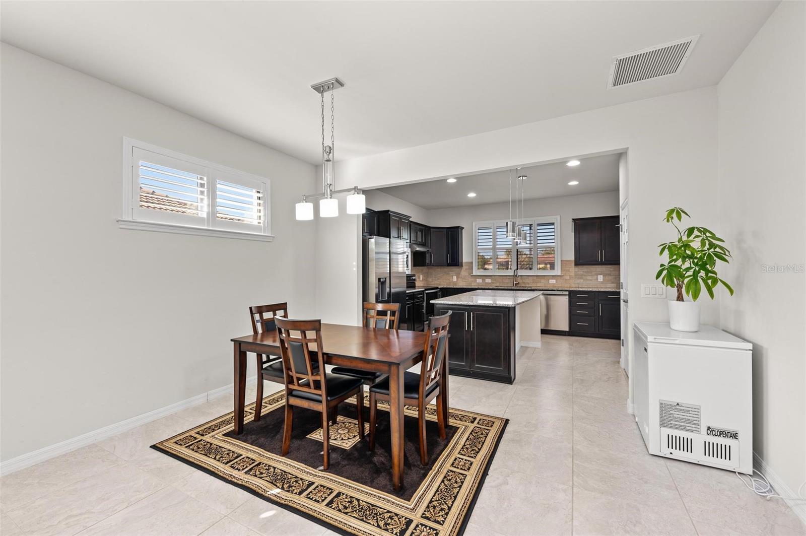 Image 14 of 100 For 13812 Alafaya Street