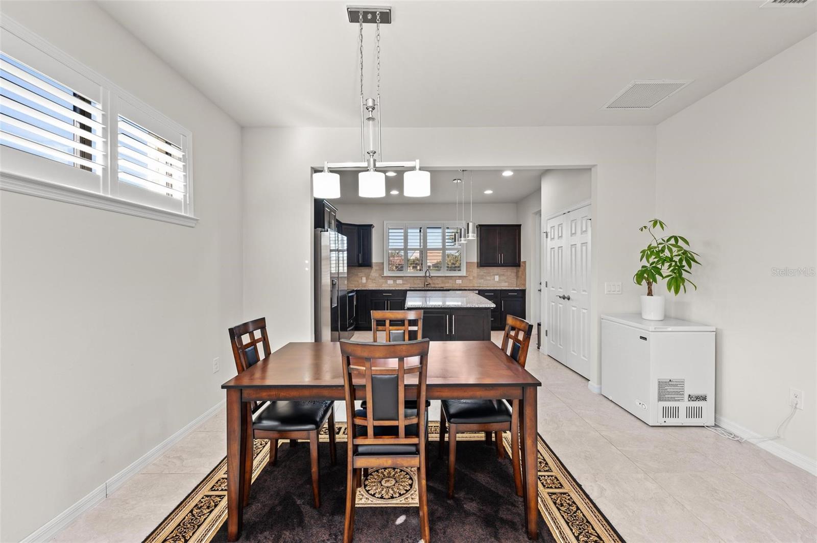 Image 15 of 100 For 13812 Alafaya Street