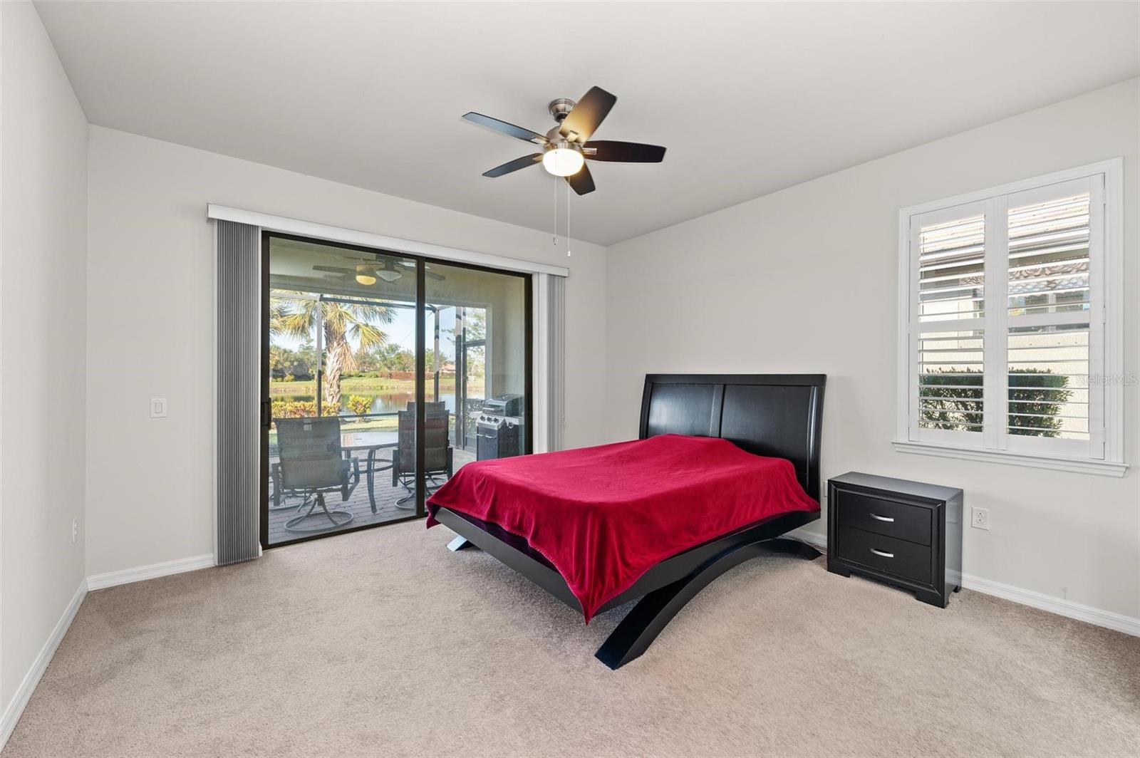 Image 23 of 100 For 13812 Alafaya Street