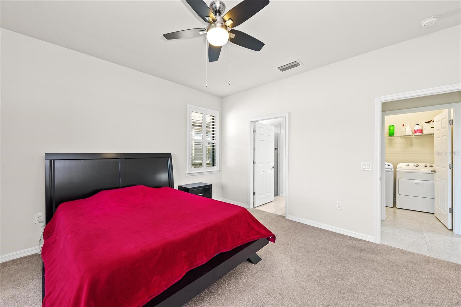 Image 25 of 100 For 13812 Alafaya Street