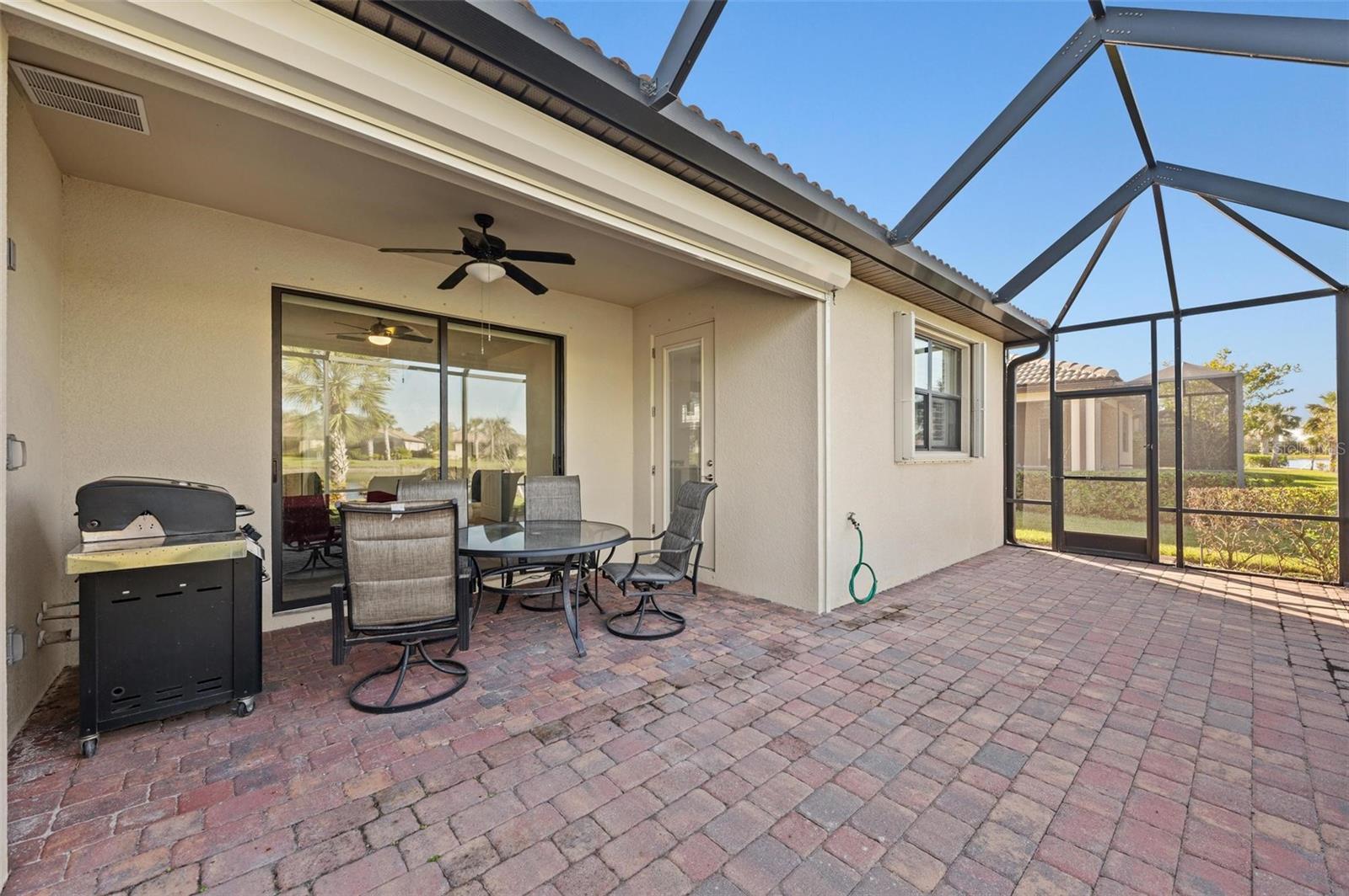 Image 38 of 100 For 13812 Alafaya Street