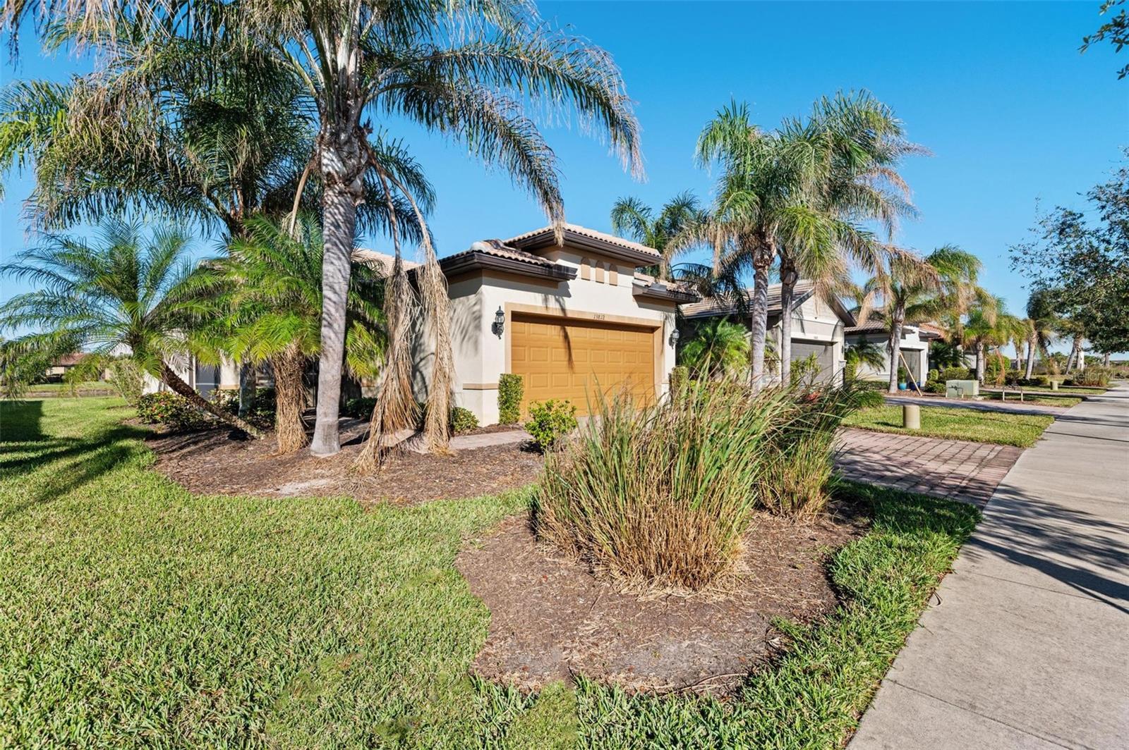 Image 5 of 100 For 13812 Alafaya Street