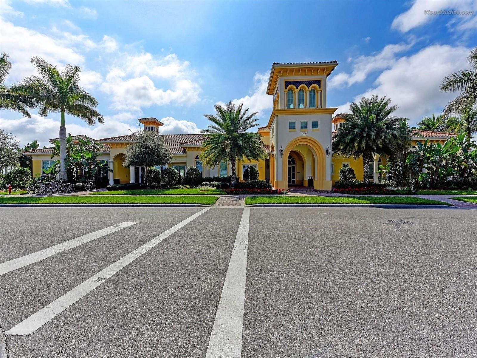 Image 73 of 100 For 13812 Alafaya Street
