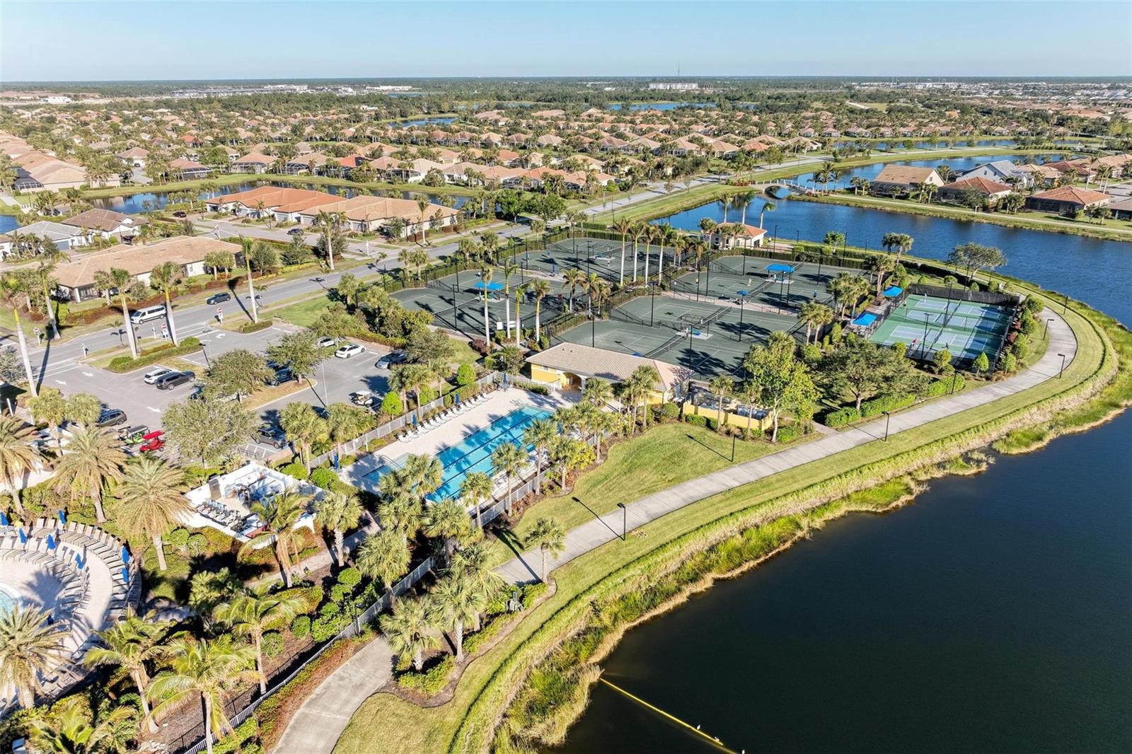 Image 97 of 100 For 13812 Alafaya Street