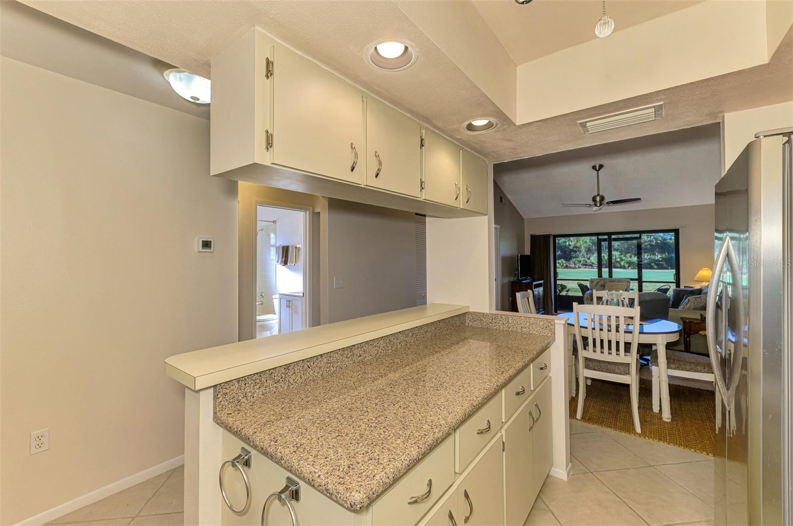 Image 9 of 57 For 927 Capri Isles Boulevard 5