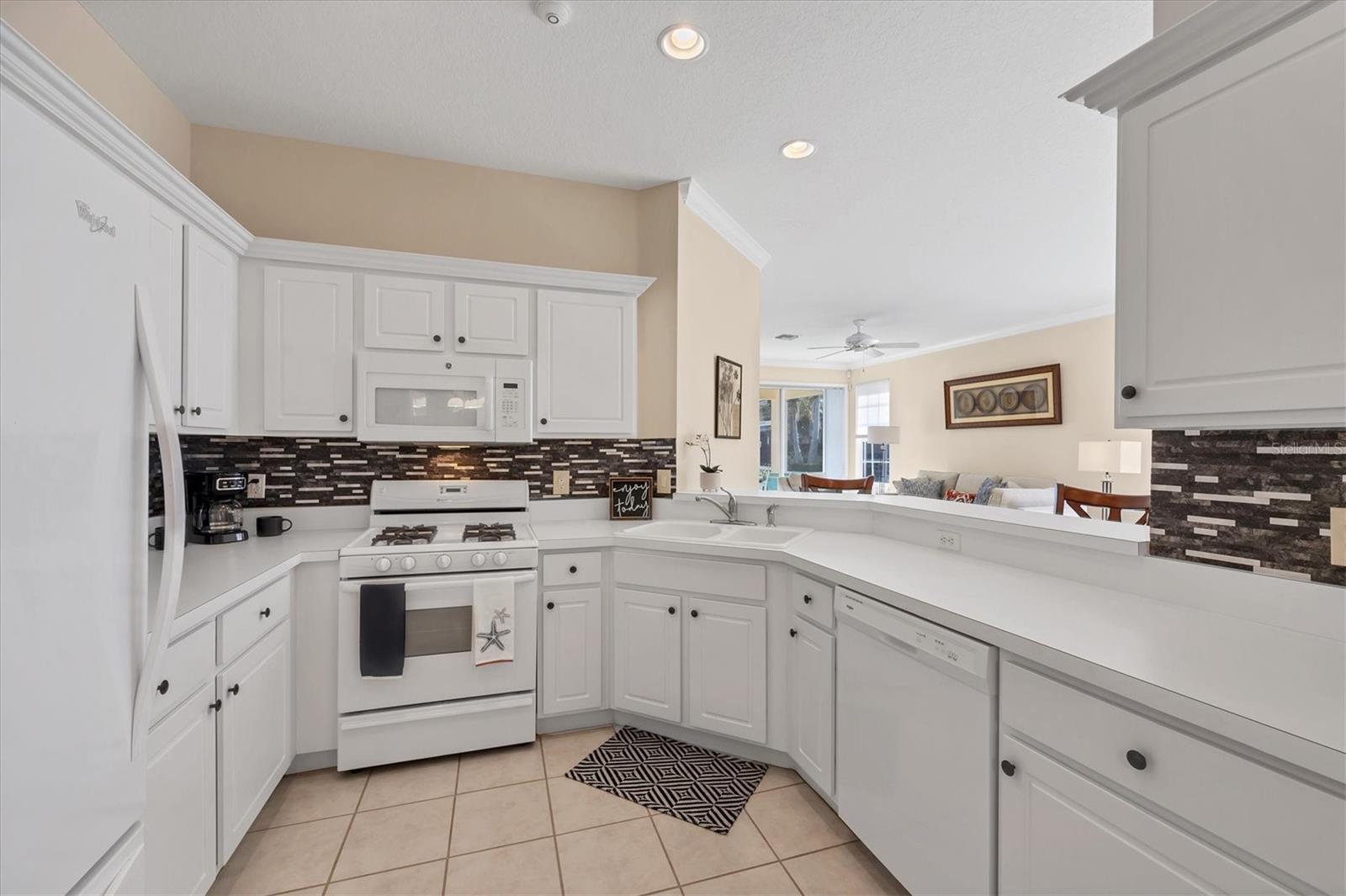 Image 19 of 48 For 4980 Whispering Oaks Drive
